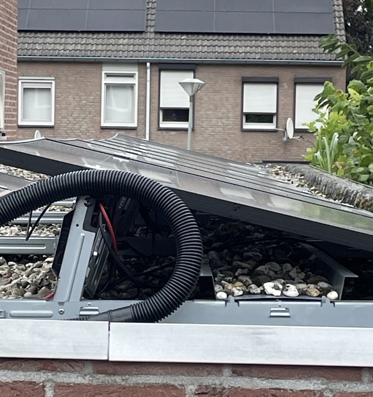 Afbeeldingslocatie: https://tweakers.net/i/PSAwog0lyTM2fYWvUoybgayHP7k=/x800/filters:strip_icc():strip_exif()/f/image/deIBMDaAdI2K6HpNcdNnBDxf.jpg?f=fotoalbum_large