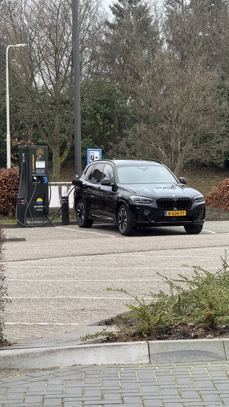 Afbeeldingslocatie: https://tweakers.net/i/PTrq6vlzRiRKlVvSM_qf33r9L6Y=/x800/filters:strip_icc():strip_exif()/f/image/qji79Q5qf9QLGRVZkWiqx2J9.jpg?f=fotoalbum_large