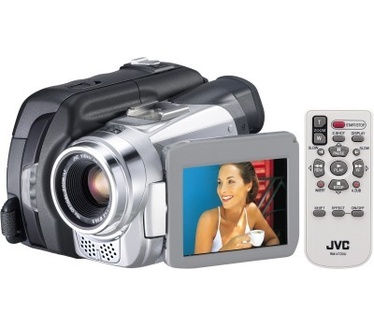 JVC GR-DF540 (1.3MP, 15x zoom, 39-585mm, f/1.2, SD/miniDV, EIS)