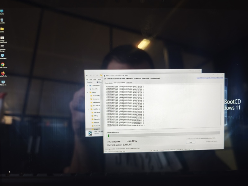 Afbeeldingslocatie: https://tweakers.net/i/P_Z-m5zlmMx1BuHYD2Fbl4Q9BeI=/800x/filters:strip_icc():strip_exif()/f/image/7W2iFDsICoYO95NNFOTmBQJE.jpg?f=fotoalbum_large