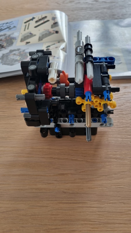 Afbeeldingslocatie: https://tweakers.net/i/PdNsbzkrZCtkPywDWn54SS1FerM=/x800/filters:strip_icc():strip_exif()/f/image/VP1ucRqPFGsnDlQMxBwFLq8b.jpg?f=fotoalbum_large