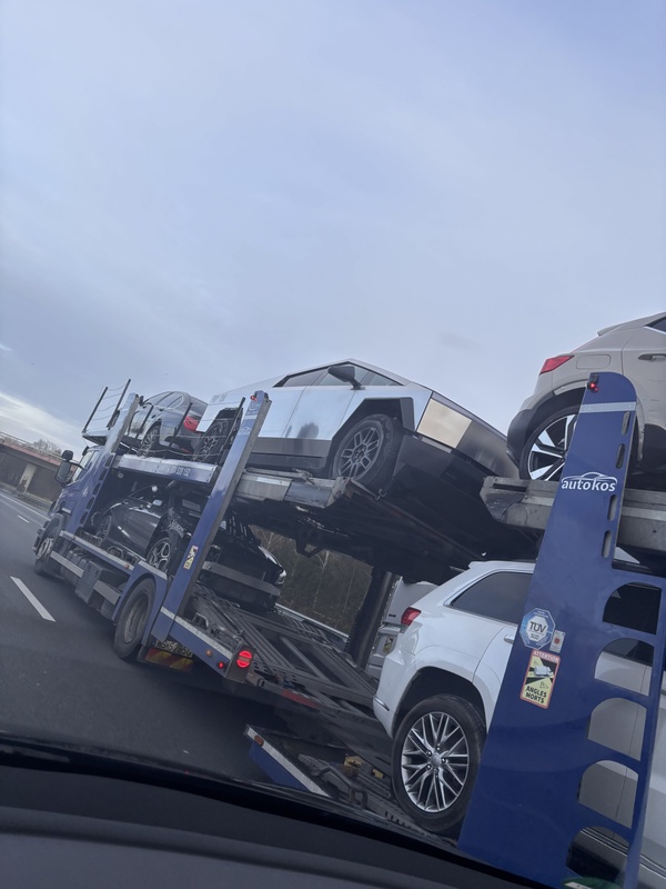 Afbeeldingslocatie: https://tweakers.net/i/Pf5wWQr1gzIn3pLKbOsM8h20CNA=/x800/filters:strip_icc():strip_exif()/f/image/muCaruvD2rFIfzpqQ9VQ4qxp.jpg?f=fotoalbum_large