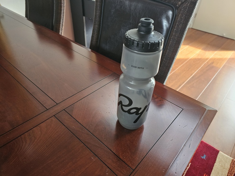 Afbeeldingslocatie: https://tweakers.net/i/PflvNqhoFwJeclYaAOhbmiS2AH0=/800x/filters:strip_icc():strip_exif()/f/image/DVUOZzEIYQ2Bp056WNIU4PU6.jpg?f=fotoalbum_large