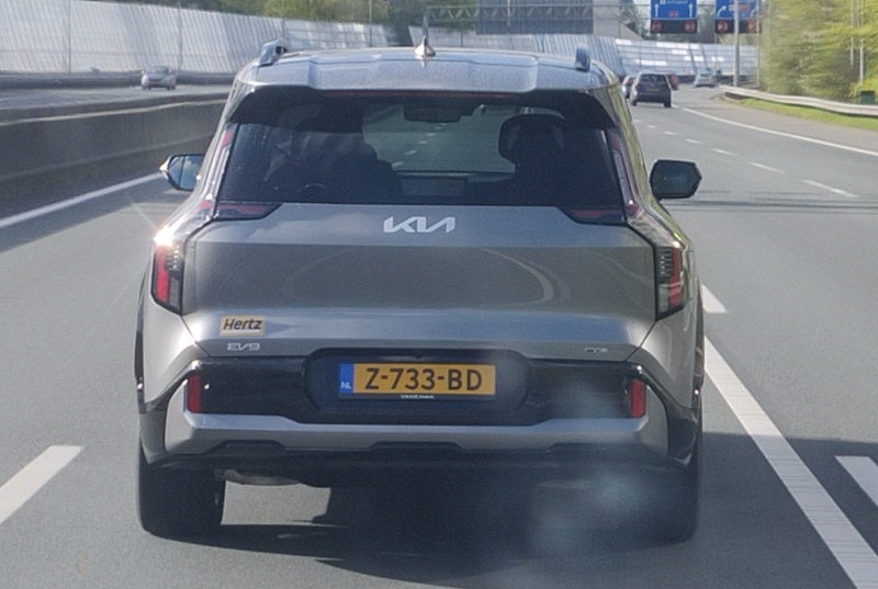 Afbeeldingslocatie: https://tweakers.net/i/Pg2hyoeg0PbojIA8LFmwe3kt0DM=/800x/filters:strip_icc():strip_exif()/f/image/YIQzjKEiAP2AFHe4puSKr1au.jpg?f=fotoalbum_large
