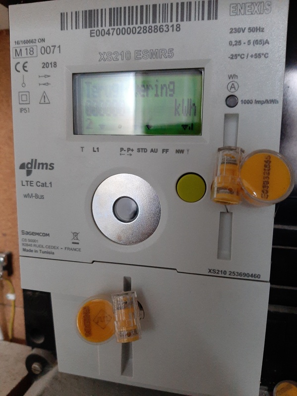 Afbeeldingslocatie: https://tweakers.net/i/PhUIz39NiG9ulJBYFE-Ingafye8=/x800/filters:strip_icc():strip_exif()/f/image/DAhGRumRz8FC1RNnlFRACxZG.jpg?f=fotoalbum_large