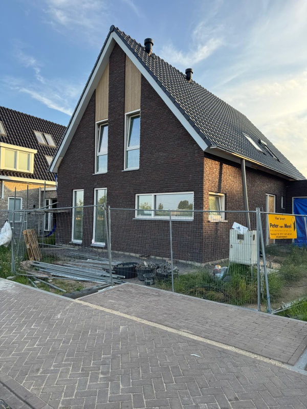 Afbeeldingslocatie: https://tweakers.net/i/Pj9yJ4CaIK_pfpqw30XMM7aLMBY=/x800/filters:strip_icc():strip_exif()/f/image/TNeNDgpLVDAjNbzgHU1hdO8q.jpg?f=fotoalbum_large