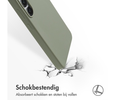 Accezz Liquid Silicone Backcover met MagSafe