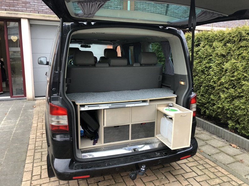Afbeeldingslocatie: https://tweakers.net/i/PnhBiAAILGissom5UUERbFfU-K4=/800x/filters:strip_icc():strip_exif()/f/image/tnBdjuPQ7YcbhUJwHmTV6Yk3.jpg?f=fotoalbum_large