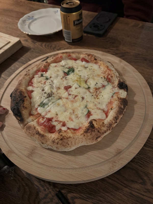 Afbeeldingslocatie: https://tweakers.net/i/PovcYx30BMtSm0j1N-IJtzsrE3g=/x800/filters:strip_icc():strip_exif()/f/image/5VJwTxXuToe6kv0pK1az21RP.jpg?f=fotoalbum_large