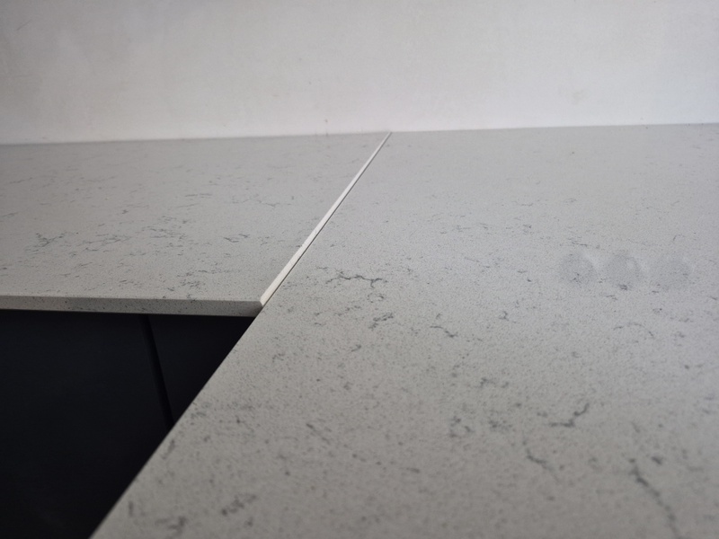 Afbeeldingslocatie: https://tweakers.net/i/PsKGrABqUz0hM8_hG73d2unYL9Y=/800x/filters:strip_icc():strip_exif()/f/image/2bUJuBrCKPnnw0AOakJdNNoM.jpg?f=fotoalbum_large