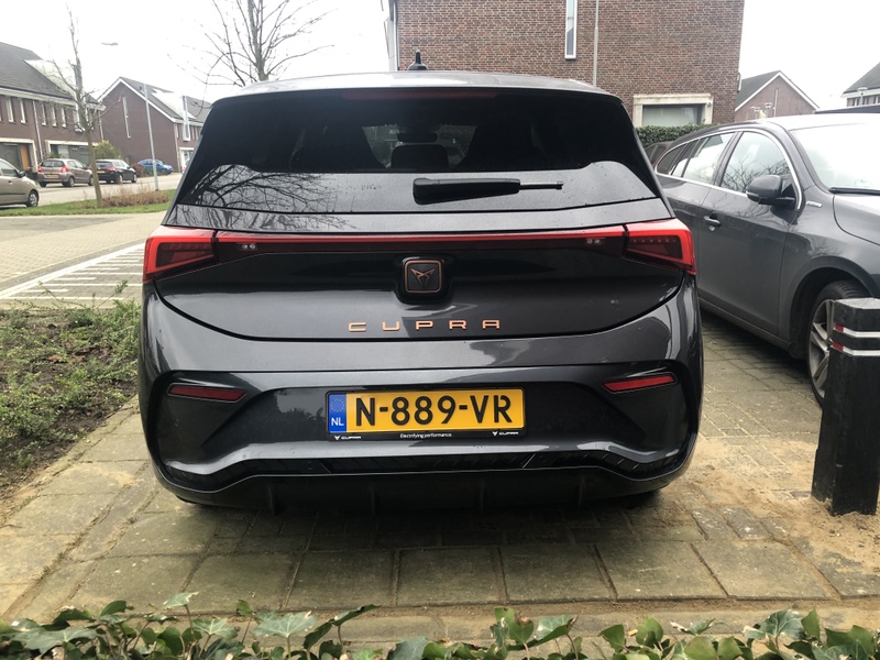 Afbeeldingslocatie: https://tweakers.net/i/PtnqzpZICzS_U4pMDU80uKzJIy0=/800x/filters:strip_icc():strip_exif()/f/image/6OcEwlRgqODFTf3YwyHTIj4g.jpg?f=fotoalbum_large