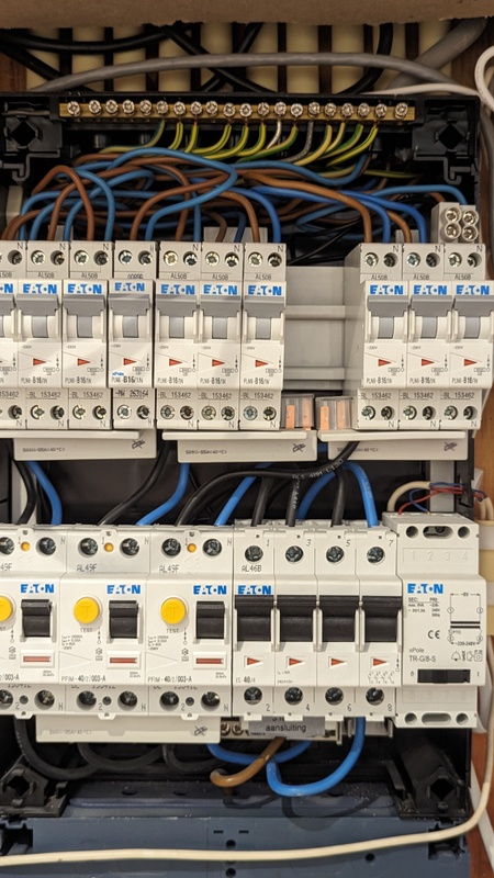 Afbeeldingslocatie: https://tweakers.net/i/Pxz2C-M2M8i-PaaJAm-4oERKTIg=/x800/filters:strip_icc():strip_exif()/f/image/h9beBQMwB47gCRyKhIivDk6v.jpg?f=fotoalbum_large