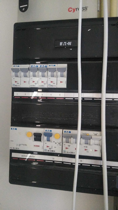 Afbeeldingslocatie: https://tweakers.net/i/Pz4ki0OcgeSKRLMEnef-MZimU3Y=/x800/filters:strip_icc():strip_exif()/f/image/z2e5sw9l68TwDHAcerBVk1qD.jpg?f=fotoalbum_large