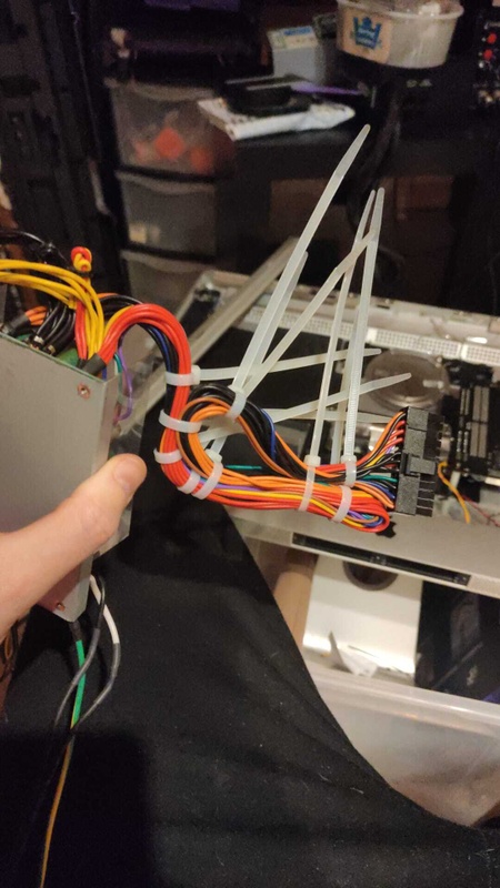 Afbeeldingslocatie: https://tweakers.net/i/Pz5o5NIgKITt0cebPzKUcVxoePc=/x800/filters:strip_icc():strip_exif()/f/image/nOX4UfInar7ceuKKuonC6sp5.jpg?f=fotoalbum_large
