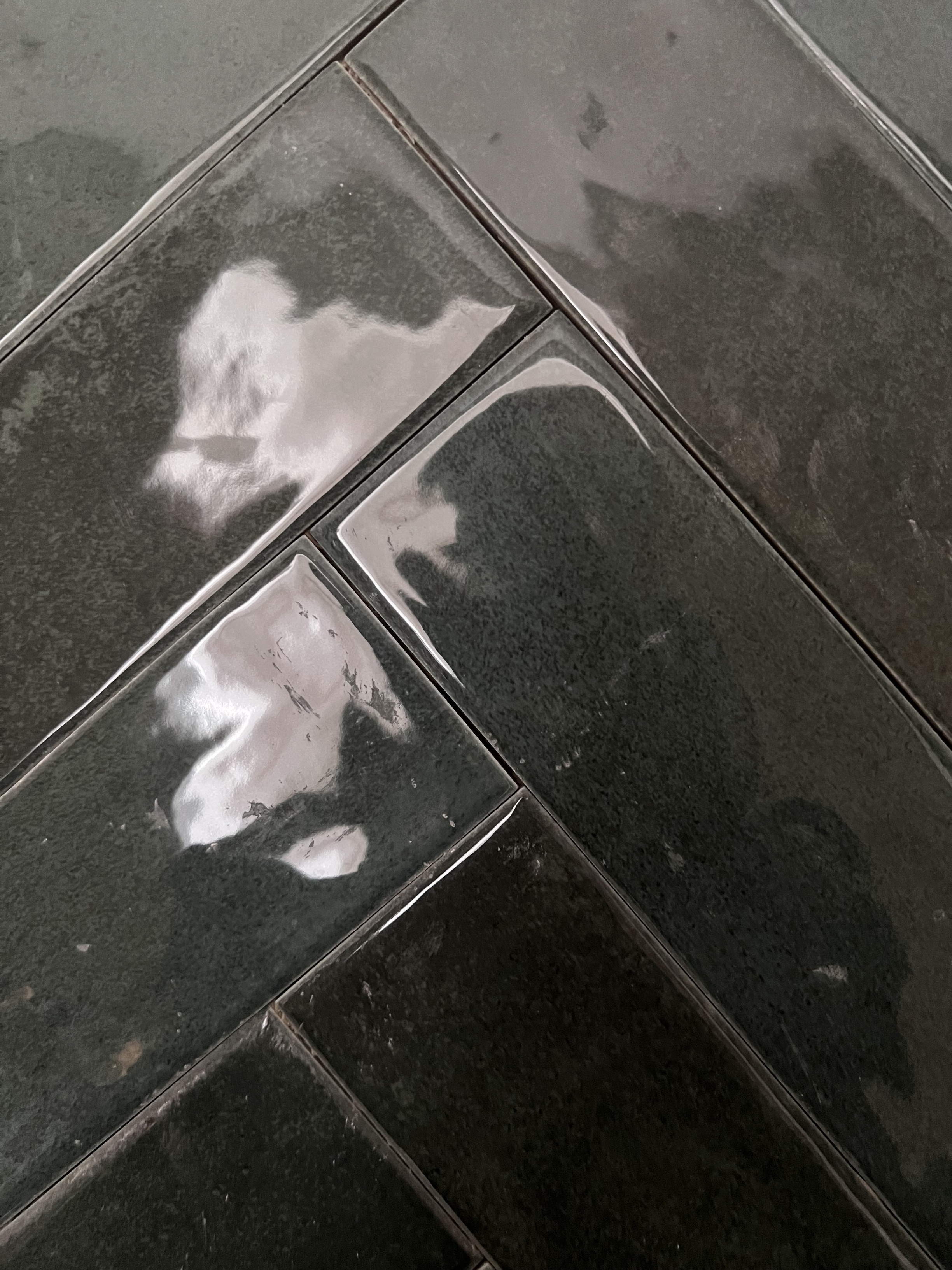 Acceptabele naden tegelwerk muur badkamer (buiten douche) - Bouwen en  klussen - GoT