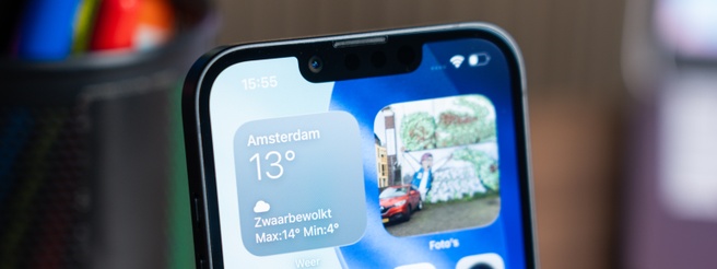 De Face ID-sensoren zitten in de notch verwerkt.