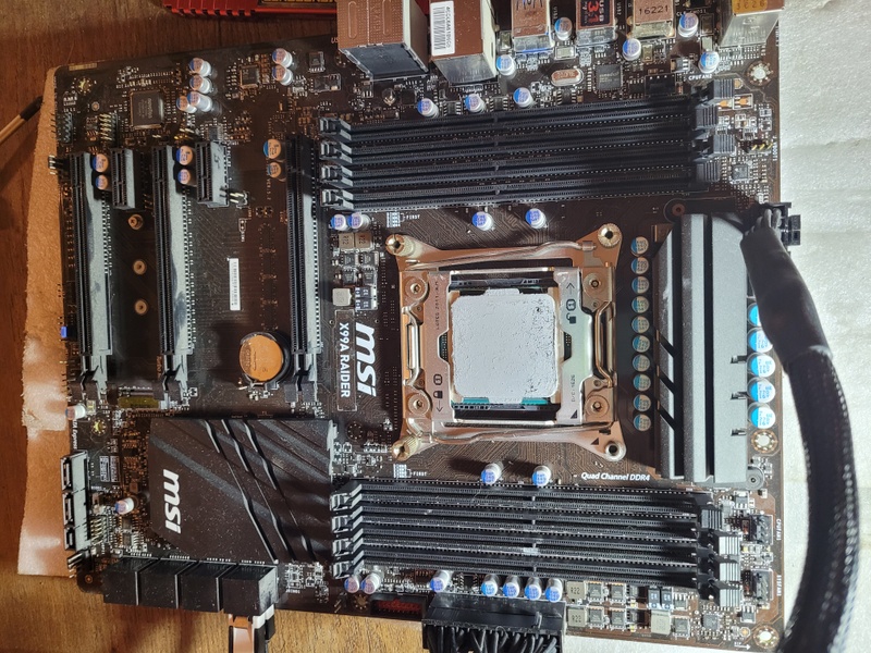 Afbeeldingslocatie: https://tweakers.net/i/Q5CgJdbBfrURy85H4bbU69xrJU8=/800x/filters:strip_icc():strip_exif()/f/image/qTxoDHE9XeonQGu3KuEYyHat.jpg?f=fotoalbum_large