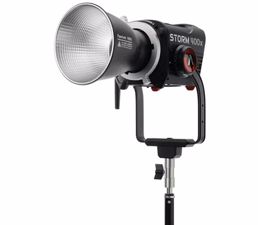 Aputure STORM 400x