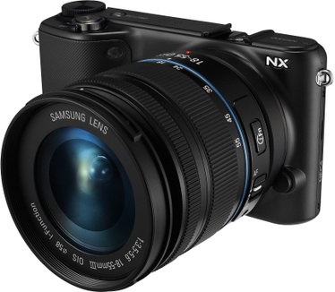 Samsung NX2020 + 20-50mm f/3.5-5.6 ED II NX Zwart