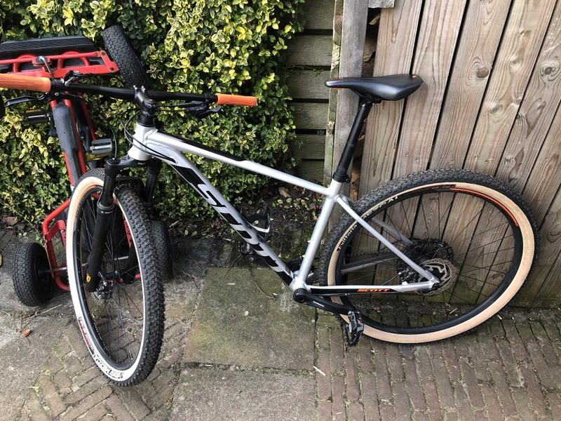 Afbeeldingslocatie: https://tweakers.net/i/QA0C8mR65ife0_yXsHI6vP69dKM=/800x/filters:strip_icc():strip_exif()/f/image/BhCdS0sXyuvNwZnrr01sUtet.jpg?f=fotoalbum_large