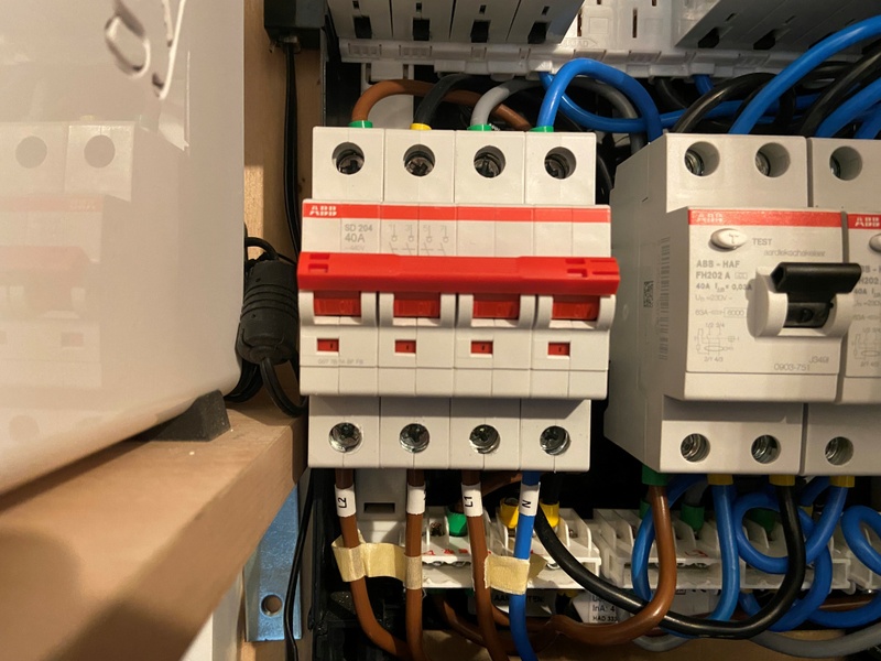 Afbeeldingslocatie: https://tweakers.net/i/QEJ4EwuxbQo17Dn50WJL1wpZGB0=/800x/filters:strip_icc():strip_exif()/f/image/uccE2MiPCzJBSRsZuNXjFaN6.jpg?f=fotoalbum_large