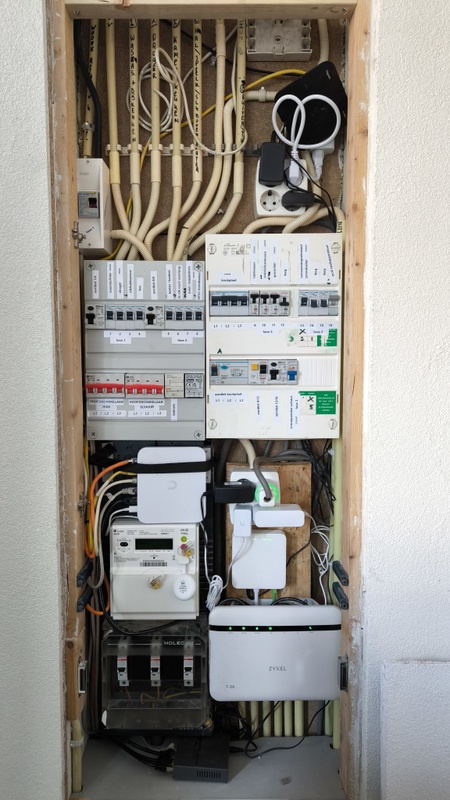 Afbeeldingslocatie: https://tweakers.net/i/QFQmbpv-Qqe_0gdtryBfWPtOfho=/x800/filters:strip_icc():strip_exif()/f/image/gNBtzxhvAg7U7H7nhaGvWDcL.jpg?f=fotoalbum_large