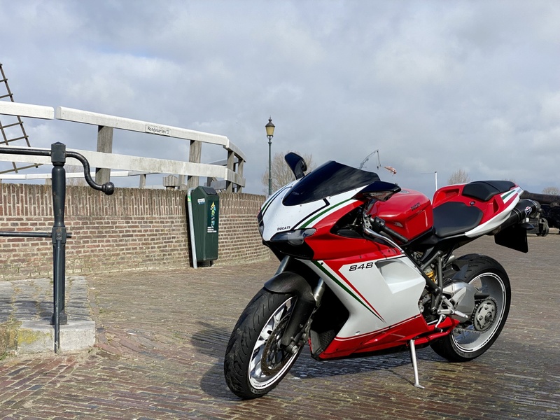 Afbeeldingslocatie: https://tweakers.net/i/QIayrMo9ibW4zK8B79lTkvWpRjA=/800x/filters:strip_icc():strip_exif()/f/image/bFPH0yVabSdyHMfX4Pd5ICJK.jpg?f=fotoalbum_large