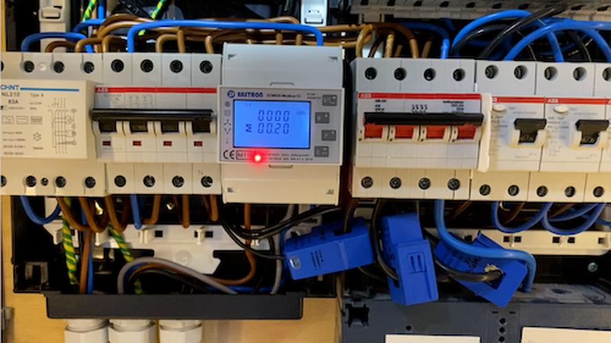 Afbeeldingslocatie: https://tweakers.net/i/QKAQOMsrF_Z775RsZlp3g_2znto=/full-fit-in/4000x4000/filters:no_upscale():fill(white):strip_exif()/f/image/46b5pRIxF7M0iOMfP8FL3xTN.png?f=user_large