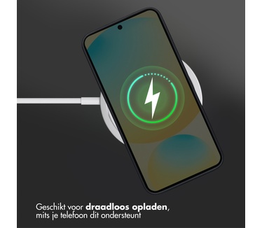 Accezz Liquid Silicone Backcover met MagSafe