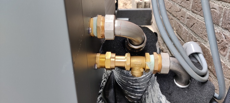 Afbeeldingslocatie: https://tweakers.net/i/QMNRN36C2o_PfSVGZ6iPzTjBVPc=/800x/filters:strip_icc():strip_exif()/f/image/lB8aOION1ESc81pL8Yit2rBV.jpg?f=fotoalbum_large