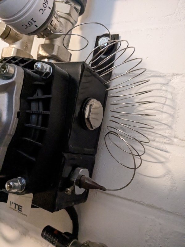 Afbeeldingslocatie: https://tweakers.net/i/QN9fGI6MbivI8hsBViMKXt7rmrU=/x800/filters:strip_icc():strip_exif()/f/image/SO5uiJPpTXTkUXDRXEd1mjl8.jpg?f=fotoalbum_large