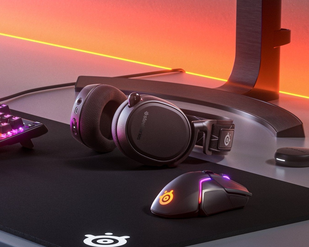 Draadloze Steelseries Arctis 9 Gameheadset Voor Pc En Playstation Kost 200 Euro Gaming Nieuws Tweakers