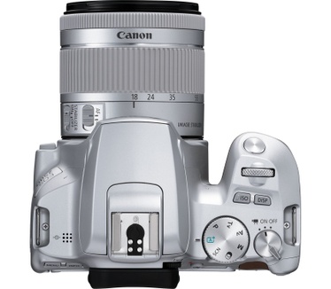 Canon EOS 250D + 18-55mm f/4-5.6 Zilver