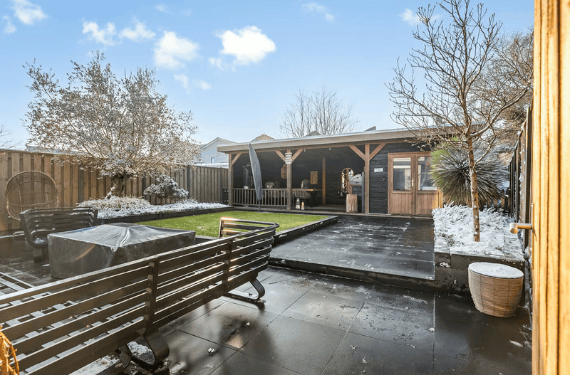 Afbeeldingslocatie: https://tweakers.net/i/QSZ3cPgM5ALL8l9LyDvzHwtafCw=/800x/filters:strip_exif()/f/image/UM88XuOjZxZoETb2FLKGkOCs.png?f=fotoalbum_large