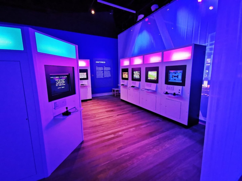 Afbeeldingslocatie: https://tweakers.net/i/QTs6pGPPWfuvvHCbbxjSjAvn3lM=/800x/filters:strip_icc():strip_exif()/f/image/Rc37yecWwJnouCHwgYXW5e7V.jpg?f=fotoalbum_large