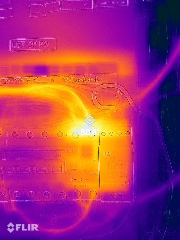 Afbeeldingslocatie: https://tweakers.net/i/QUpBGbaynS2EbWiyebq3h9ETItc=/x800/filters:strip_icc():strip_exif()/f/image/KWDOy0sfIfJ2cQNtzdbjwLK2.jpg?f=fotoalbum_large
