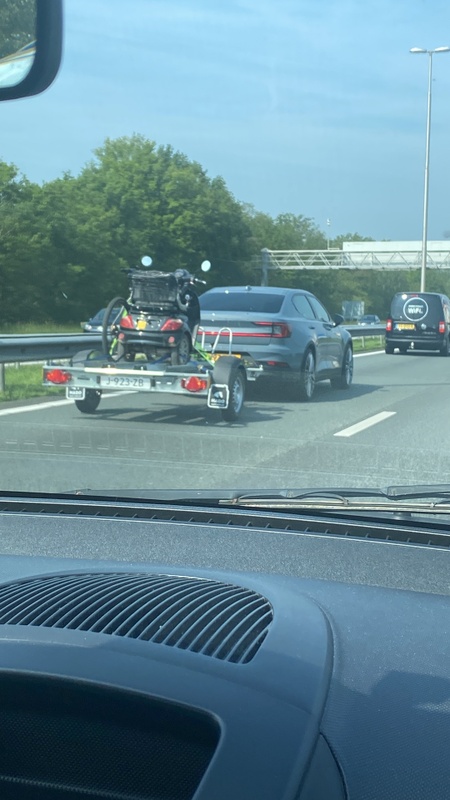 Afbeeldingslocatie: https://tweakers.net/i/QVubXC1OsaWkcvNmTmN4CLC8yvI=/x800/filters:strip_icc():strip_exif()/f/image/DZQKLq6kjeUueceBuHD59gKR.jpg?f=fotoalbum_large