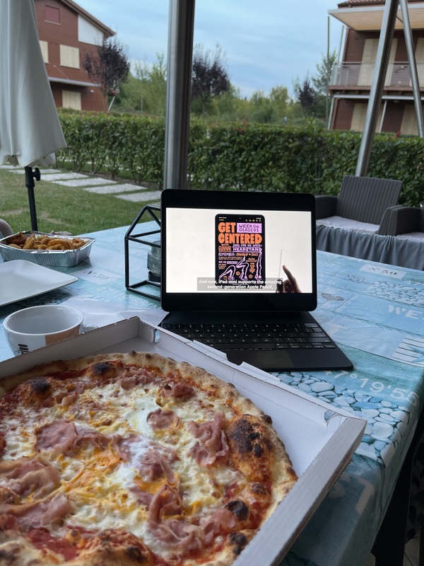 Afbeeldingslocatie: https://tweakers.net/i/QXFiGTrLZQgbUZ4pB5uQ9EkfnN8=/x800/filters:strip_icc():strip_exif()/f/image/LvgLVAMXaQ88clkXZEpqDpu9.jpg?f=fotoalbum_large