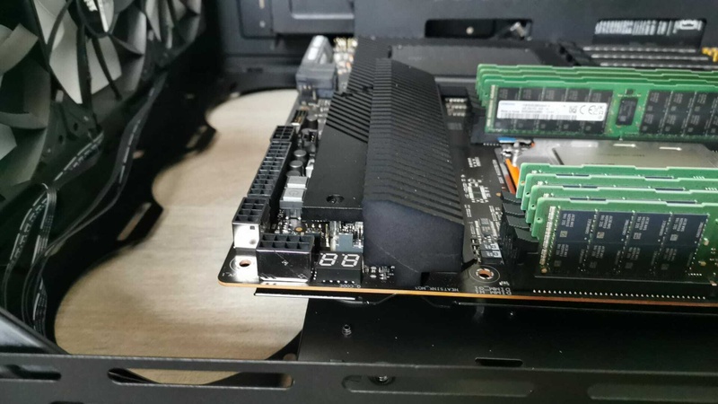 Afbeeldingslocatie: https://tweakers.net/i/QYdw_lQ-N8j7RkprDv1PU_WgWis=/800x/filters:strip_icc():strip_exif()/f/image/PrX5UwzRGbphCvTzizw3kUJl.jpg?f=fotoalbum_large