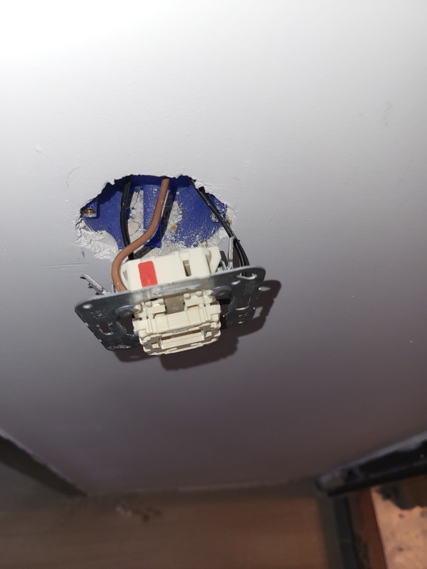 Afbeeldingslocatie: https://tweakers.net/i/Qb0aIElBgd72oAOl2sA5n21y50Q=/x800/filters:strip_icc():strip_exif()/f/image/Hv7Zq8X6yiXhgZGSBztQzmkF.jpg?f=fotoalbum_large