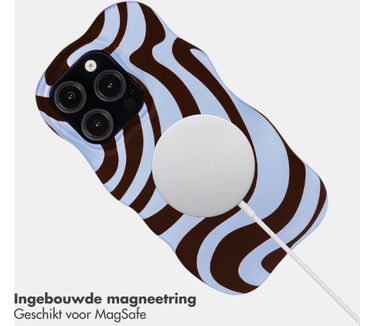 Selencia Vivid Wavy Backcover met MagSafe voor de Apple iPhone 15 Pro - Dream Swirl Chocolate