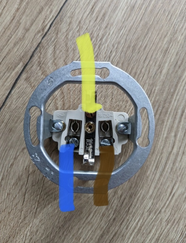 Afbeeldingslocatie: https://tweakers.net/i/QcE-CFjt7pZPE6c8lOVarKE9c-0=/x800/filters:strip_icc():strip_exif()/f/image/QG0Bj4xm9sWlefRIayaYpHsX.jpg?f=fotoalbum_large