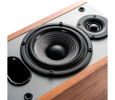 Edifier P12