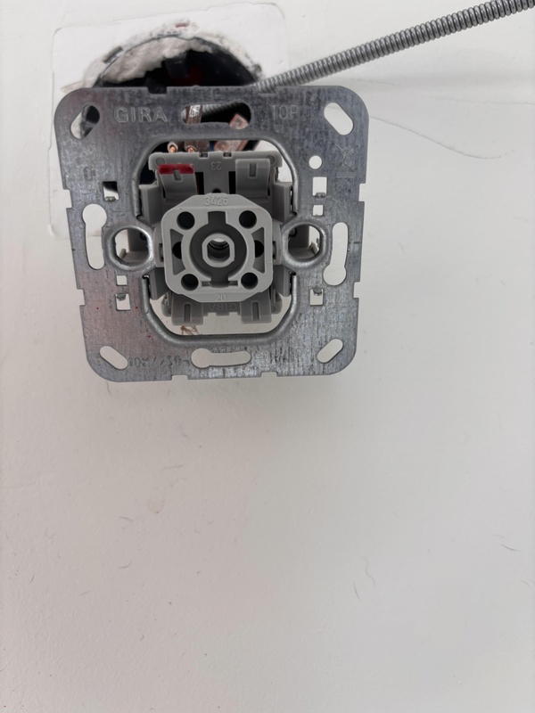 Afbeeldingslocatie: https://tweakers.net/i/QfnY-ax5zPa_nJyvXfE6EFOXM8E=/x800/filters:strip_icc():strip_exif()/f/image/0TIRLozllbbolsLNLGCwyftq.jpg?f=fotoalbum_large
