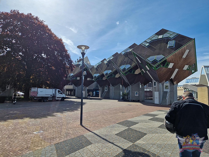 Afbeeldingslocatie: https://tweakers.net/i/QfsoLqPQE3CeXB7OP_MIEOZzEV4=/full-fit-in/4920x3264/filters:max_bytes(3145728):no_upscale():strip_icc():fill(white):strip_exif()/f/image/0FCY1Ts4fSeVxrlqir8sStPu.jpg?f=user_large