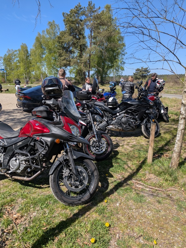 Afbeeldingslocatie: https://tweakers.net/i/Qg3EDo1MYEwaPAKbgN6iXtdI-qg=/x800/filters:strip_icc():strip_exif()/f/image/SRfI3nnl4F5MjRQaZ0JlTZV9.jpg?f=fotoalbum_large