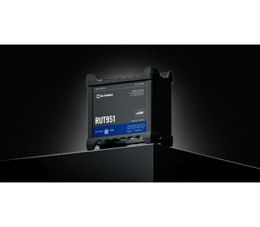 Teltonika RUT951 PoE+ With PSU