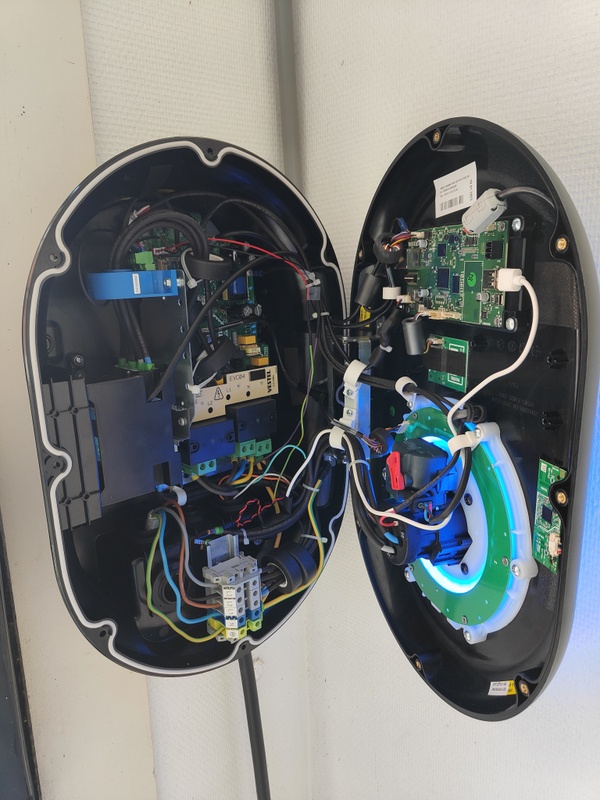 Afbeeldingslocatie: https://tweakers.net/i/QiJqyNtGbKGqRSlQKAkHGLZlPZE=/x800/filters:strip_icc():strip_exif()/f/image/RwsXGHzVTdD0gkbYc8nAC2sp.jpg?f=fotoalbum_large