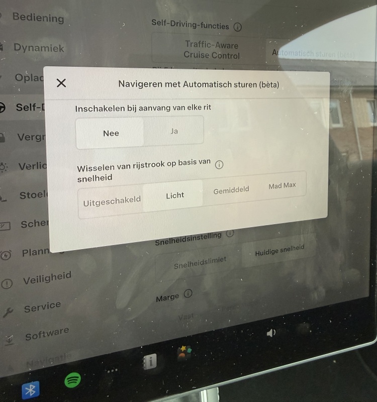 Afbeeldingslocatie: https://tweakers.net/i/Qj2MgpGtShHkVkmYPrp_T5muroc=/x800/filters:strip_icc():strip_exif()/f/image/eD2R2AtIIDRY3beS3fsK9VgG.jpg?f=fotoalbum_large