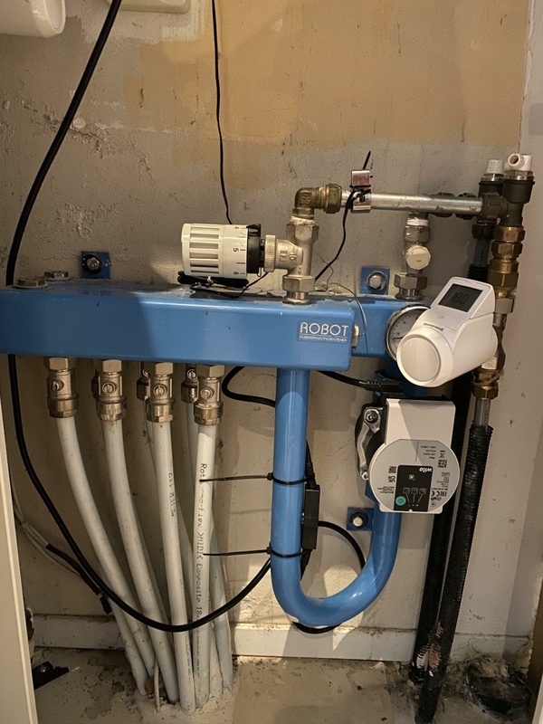 Afbeeldingslocatie: https://tweakers.net/i/Qqte6CDf0c54-en8xq3xBmb1YBk=/x800/filters:strip_icc():strip_exif()/f/image/zgAfPhzxeKZvWl4ZVHbgmug5.jpg?f=fotoalbum_large